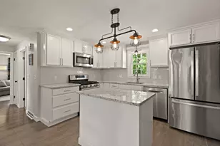 60 School St, Plainville, MA 02762 - Photo 14