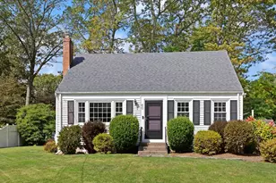 60 School St, Plainville, MA 02762 - Photo 2