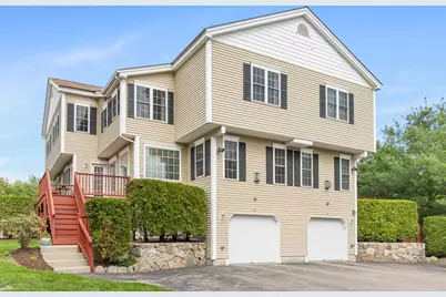 4 Paul Revere Path #4, Hopkinton, MA 01748 - Photo 2