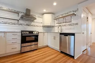 114 Curve St, Dedham, MA 02026 - Photo 8