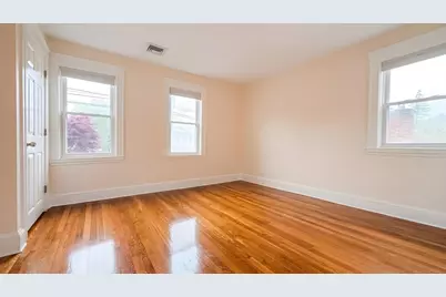 114 Curve St, Dedham, MA 02026 - Photo 18