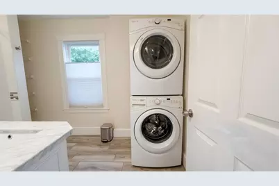 114 Curve St, Dedham, MA 02026 - Photo 12