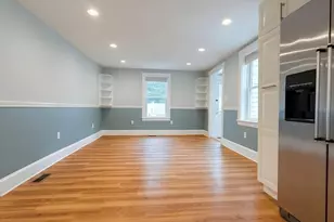114 Curve St, Dedham, MA 02026 - Photo 10