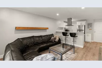 26 W Wyoming Avenue #2D, Melrose, MA 02176 - Photo 10