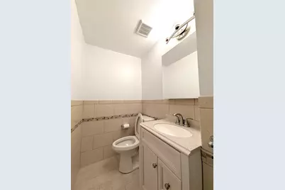 22 Chestnut Pl #306, Brookline, MA 02445 - Photo 8