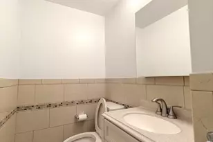 22 Chestnut Pl, Brookline, MA 02445 - Photo 8