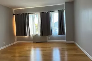 22 Chestnut Pl, Brookline, MA 02445 - Photo 12