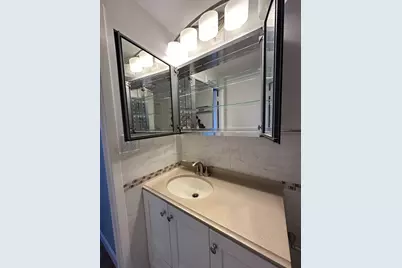 22 Chestnut Pl #306, Brookline, MA 02445 - Photo 10