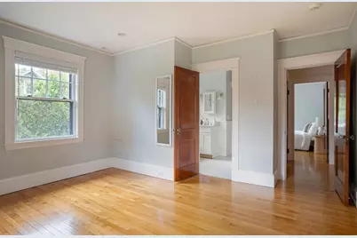 4 Lawrence St, Winchester, MA 01890 - Photo 16