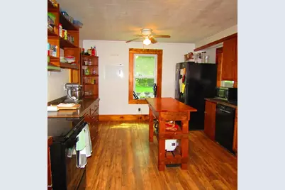 14 Garfield Street, Greenfield, MA 01301 - Photo 4