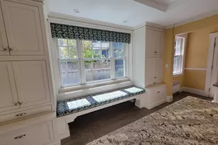 18 Tappan Rd, Wellesley, MA 02482 - Photo 4