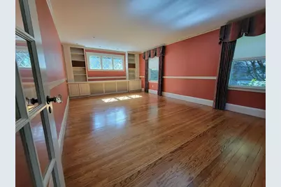 18 Tappan Rd, Wellesley, MA 02482 - Photo 10