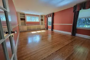 18 Tappan Rd, Wellesley, MA 02482 - Photo 10