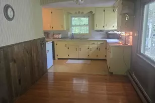 25 Flynt St, Palmer, MA 01069 - Photo 10