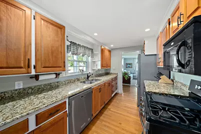 43 Aster Cir, Weymouth, MA 02188 - Photo 14