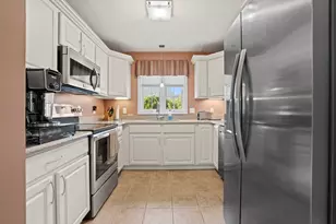 3085 Hunters Hill Dr, Dighton, MA 02715 - Photo 10