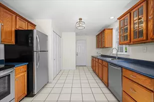 23 Ward St, Auburn, MA 01501 - Photo 10