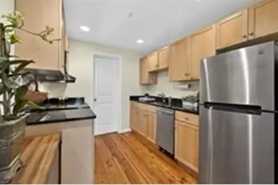 241 Hurley St #1, Cambridge, MA 02141 - Photo 4