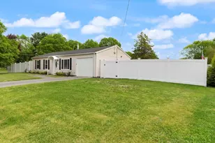 8 Viking Dr, Whitman, MA 02382 - Photo 4