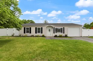 8 Viking Dr, Whitman, MA 02382 - Photo 2