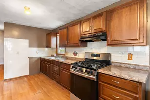 23 Logan St, Lynn, MA 01902 - Photo 8