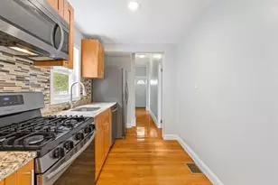 79 Derby St, Somerville, MA 02145 - Photo 2