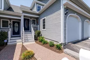 4 Eastern Point Dr, Shrewsbury, MA 01545 - Photo 2