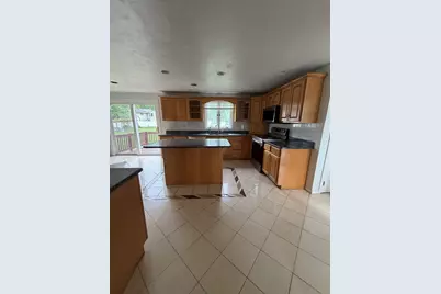 65 Tiffany Dr, Randolph, MA 02368 - Photo 4