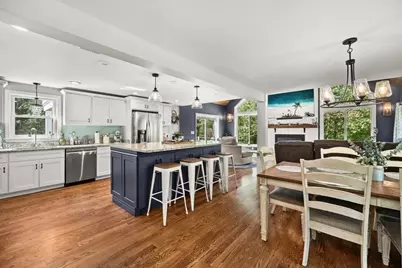 44 S Main St, Berkley, MA 02779 - Photo 10