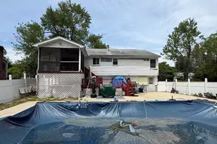 117 Silver St, Agawam, MA 01001 - Photo 4