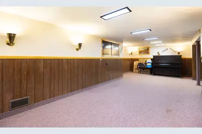 67 Manning St, Chicopee, MA 01020 - Photo 22