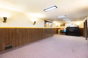 67 Manning St, Chicopee, MA 01020 - Photo 22