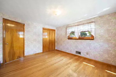 67 Manning St, Chicopee, MA 01020 - Photo 14