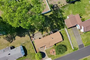 67 Manning St, Chicopee, MA 01020 - Photo 24