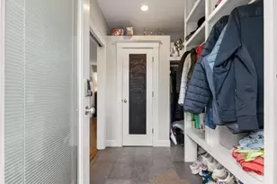 72 Townsend Rd, Belmont, MA 02478 - Photo 4