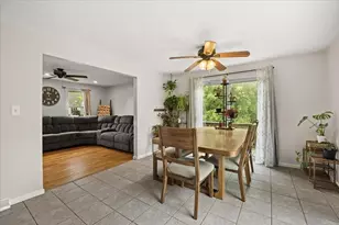 111 Downing Dr, Taunton, MA 02780 - Photo 10