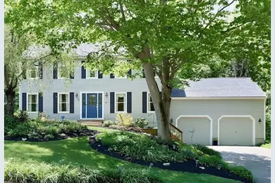 10 Windemere Way, Bridgewater, MA 02324 - Photo 2