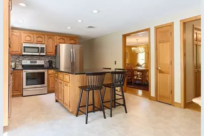 10 Windemere Way, Bridgewater, MA 02324 - Photo 6