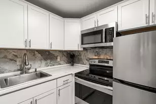 5050 Washington St, Boston, MA 02132 - Photo 8