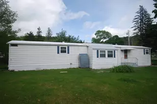 18 Riverview Cir, Brimfield, MA 01010 - Photo 4
