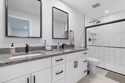 17-19 Willis Street, Auburn, MA 01501 - Photo 14