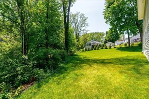 17-19 Willis St, Auburn, MA 01501 - Photo 26