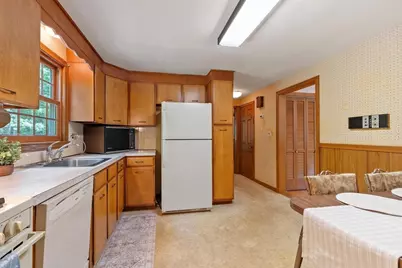 18 Cambridge Street, Chelmsford, MA 01824 - Photo 12