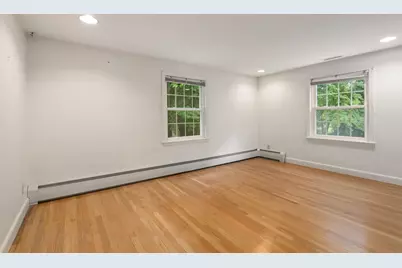 10 Radcliffe Rd, Weston, MA 02493 - Photo 2