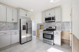 48 Burt St, Boston, MA 02124 - Photo 14