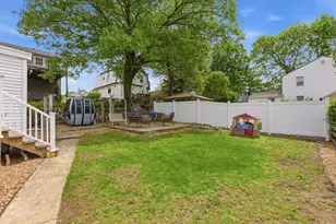 97 Taft St, Medford, MA 02155 - Photo 28