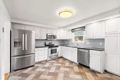 6 Hovey Ave, Natick, MA 01760 - Photo 14