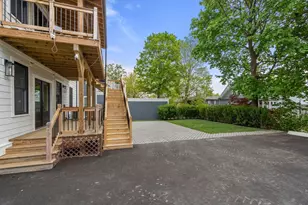 26 Adelaide St, Boston, MA 02130 - Photo 18