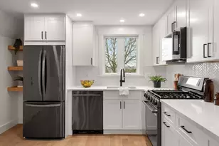 26 Adelaide St, Boston, MA 02130 - Photo 6
