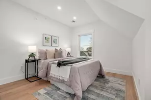26 Adelaide St, Boston, MA 02130 - Photo 12